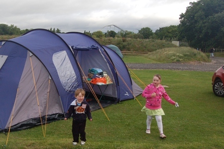 Camping at Drayton Manor campsite, with days out at DraytonManor Thomasland and Cadbury World camping1-campsite01