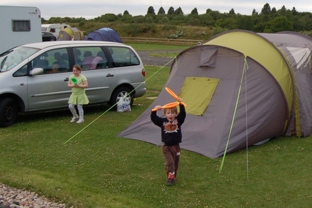 Camping at Drayton Manor campsite, with days out at DraytonManor Thomasland and Cadbury World camping1-campsite04