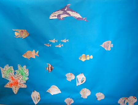 Underwater sea / aquarium picture glue and glitter for kids