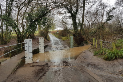 Ford on Webheath to Bank's Green Walk