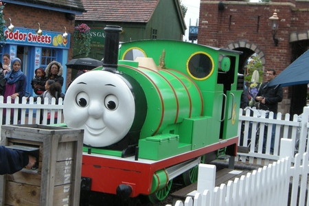 Camping at Drayton Manor campsite, with days out at DraytonManor Thomasland and Cadbury World camping3-thomasland04