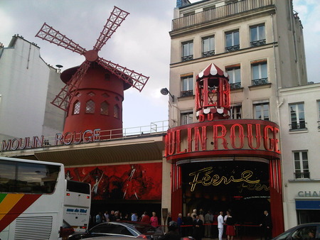 Paris landmarks 01_Moulin_Rouge