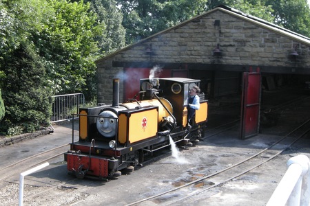 Thomas and friends at Kirklees Light Railway 07_owl