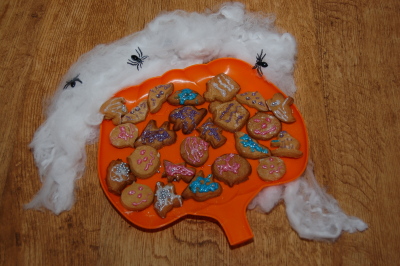 Halloween gingerbread biscuits