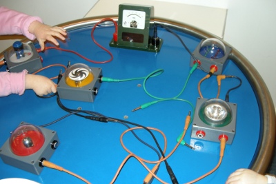RAF Museum Cosford -  Electronics hands-on