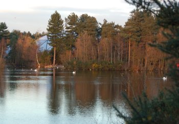 Sherwood Forest Center Parcs, Village Centre over Lake