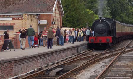 Train entering Lakeside Station on the Haverthwaite and Lakeside railway